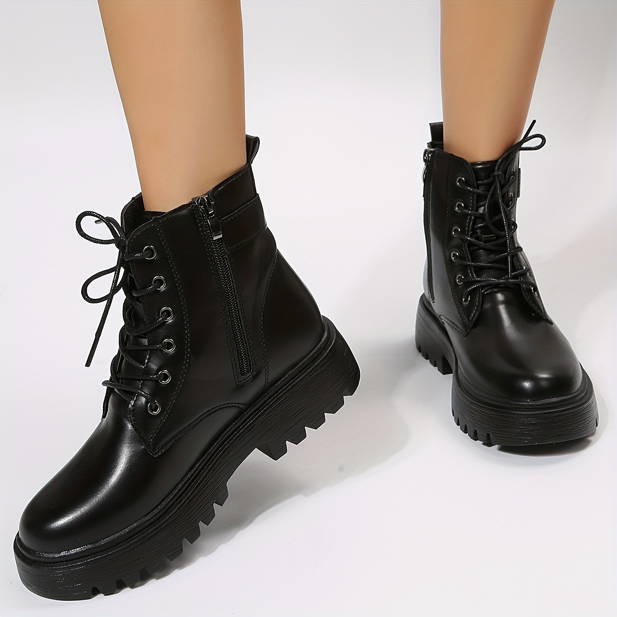 Women's Lace-Up Combat Boots Round Toe Side Zip Outdoor Short Boots