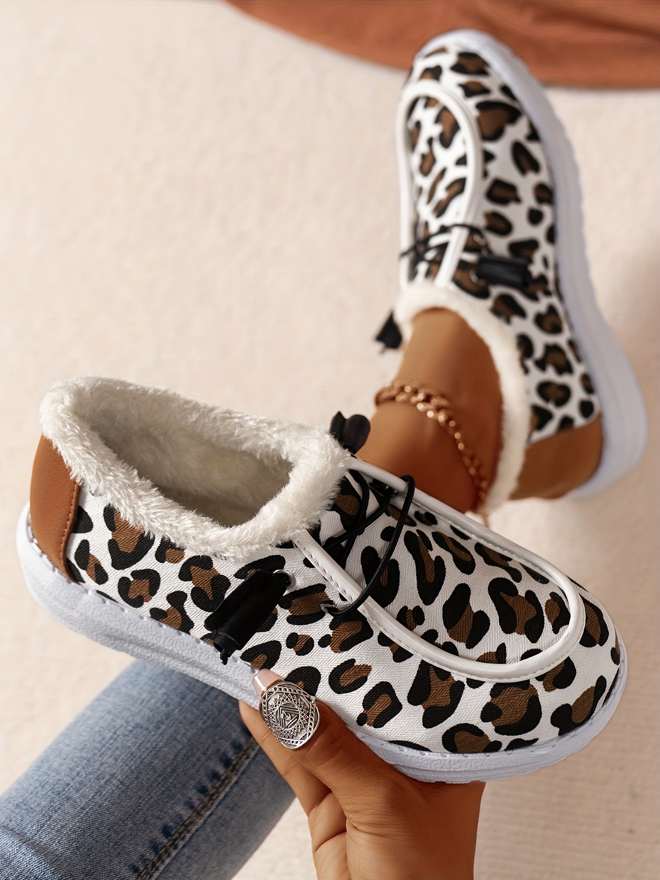 womens leopard print canvas shoes casual lace up plush lined shoes lightweight low top shoes details 4