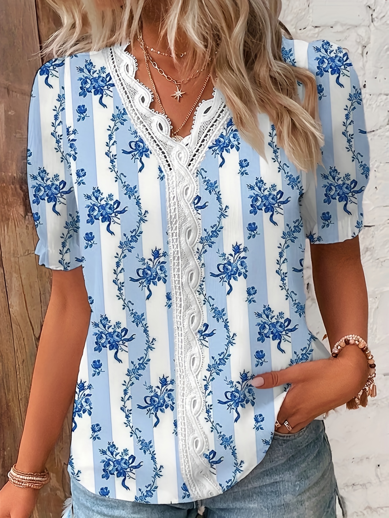 Floral Print Contrast Lace Blouse