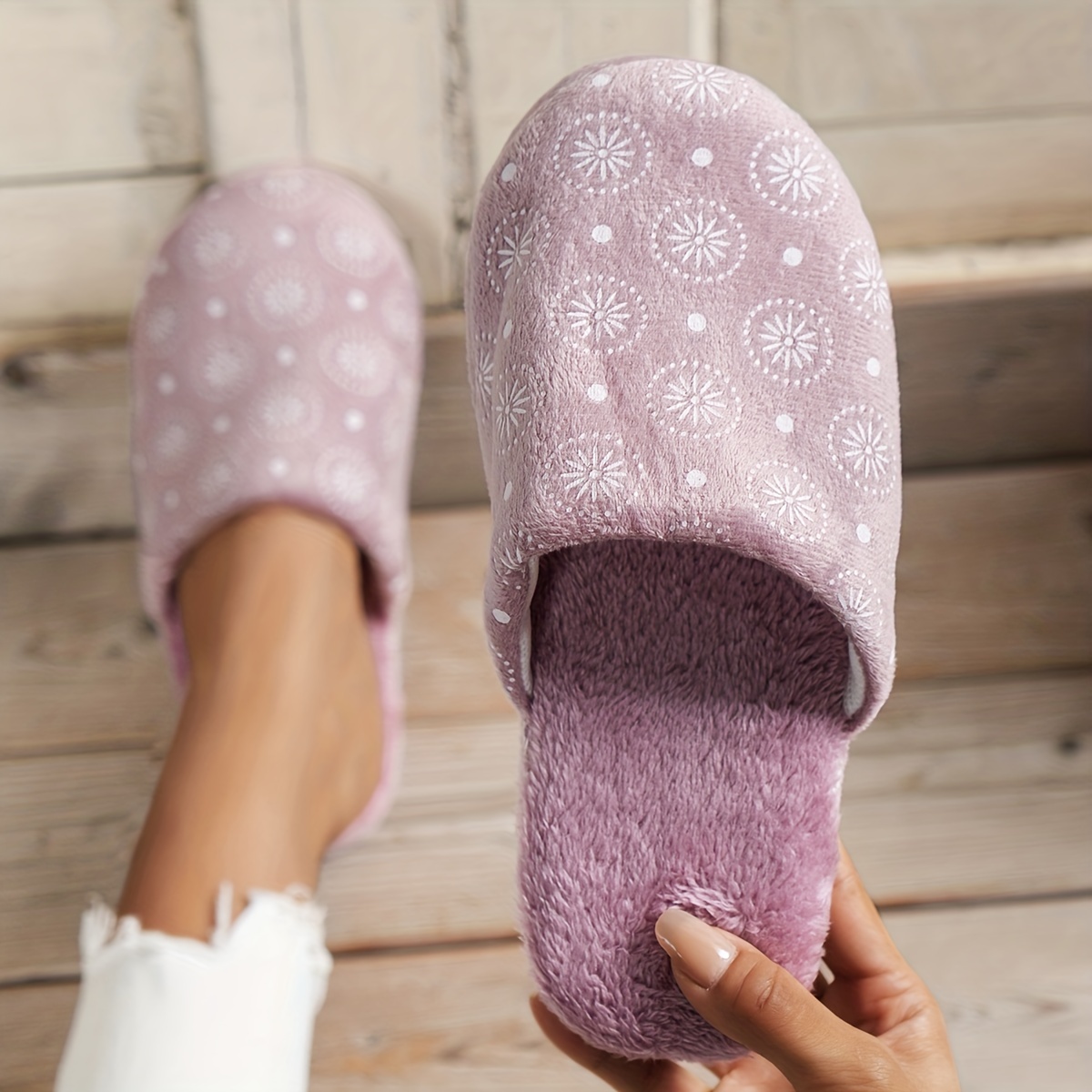 Women's Fluffy Slides with Letters Embroidered Fuzzy Slide Slippers