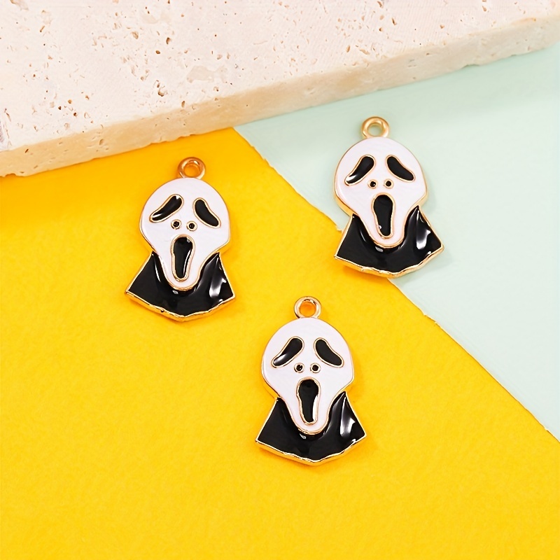 Scream Ghost Face Call Me Chain Necklace Set