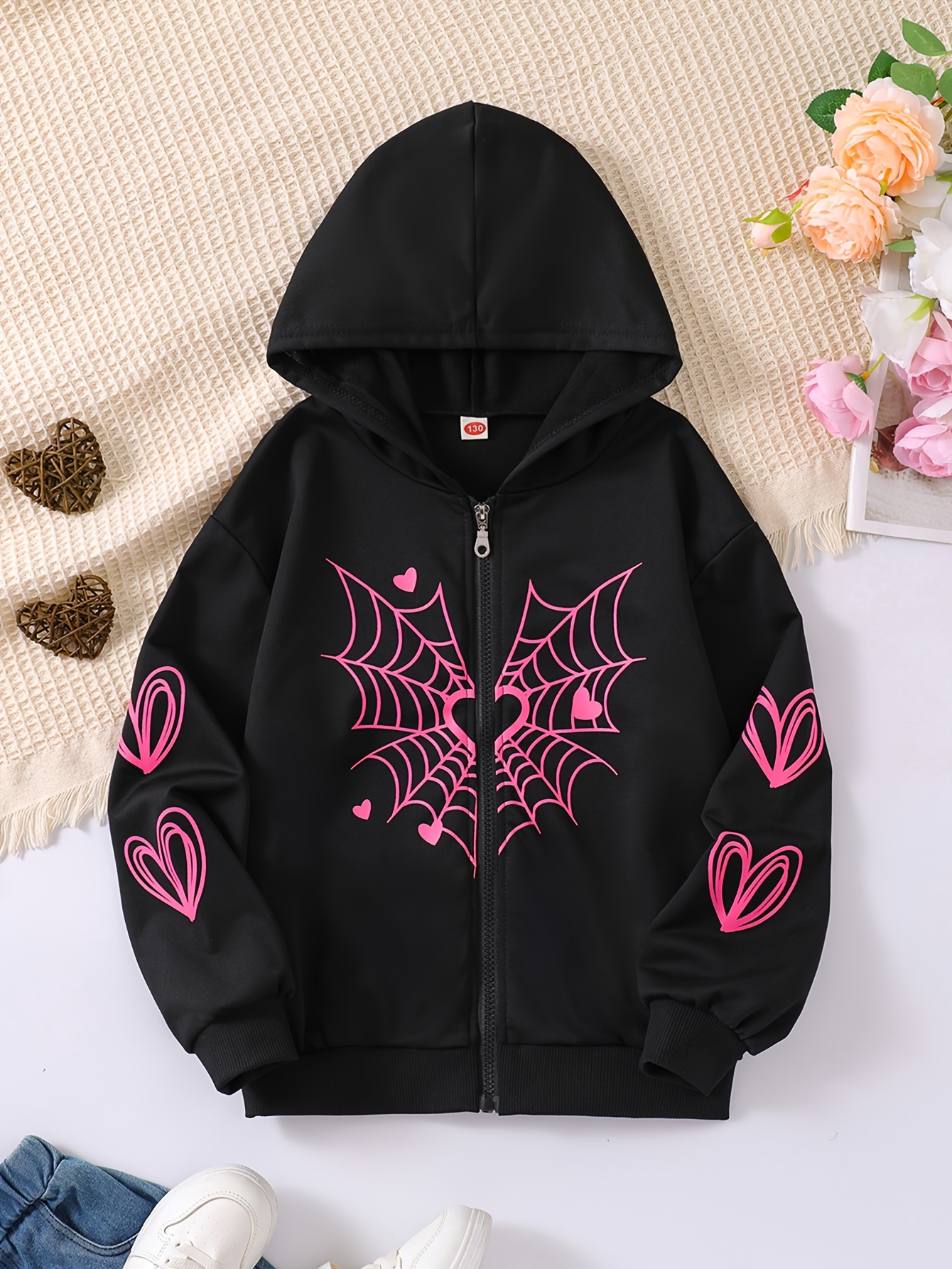 Toddler Graphics Heart-shaped and Letter Print Long-sleeve Hooded Pullover