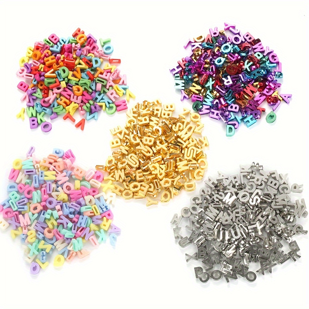 

100PCS Perles Lettres Acryliques Charms, Accessoires de Fabrication de Bijoux DIY, Mélange Coloré Aléatoire Fournitures D'Artisanat