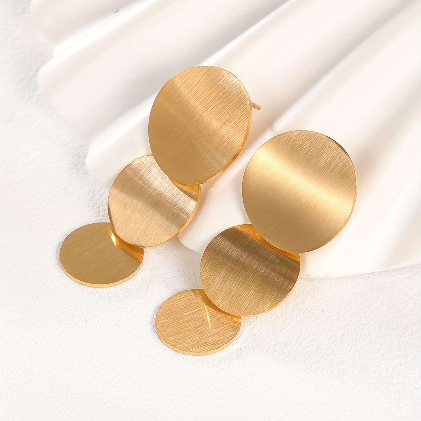 

/ Silvery Round Sheet Design Dangle Earrings Elegant Minimalist Style Stainless Steel Plated Jewelry Female Gift