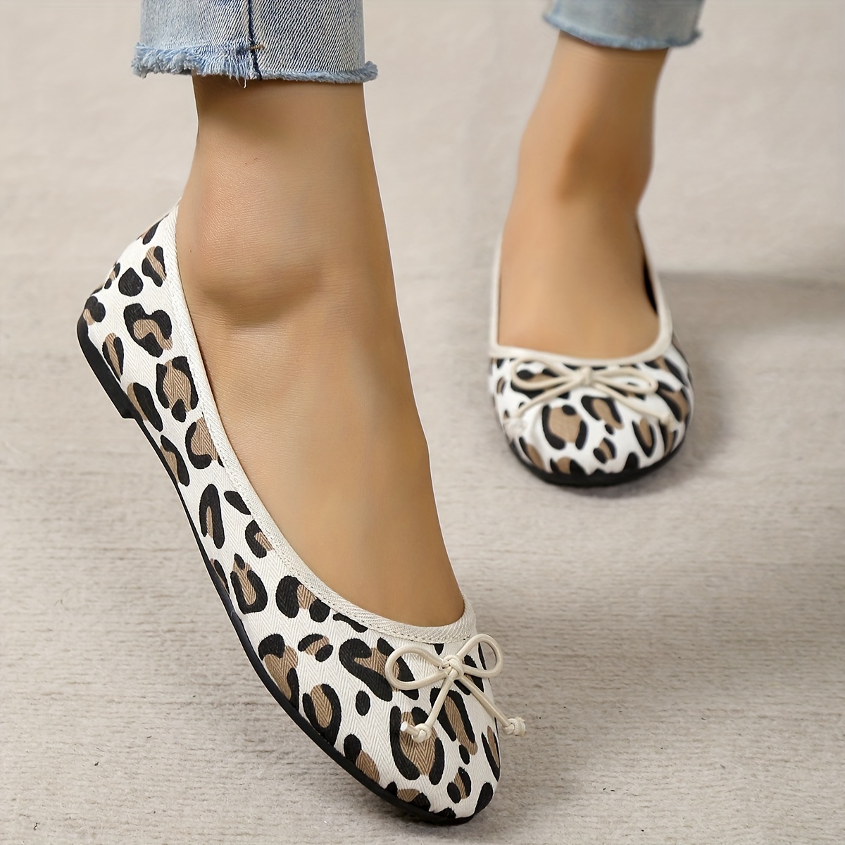 Women's Leopard Print Flat Shoes Soft Sole Slip On Ballet Flats