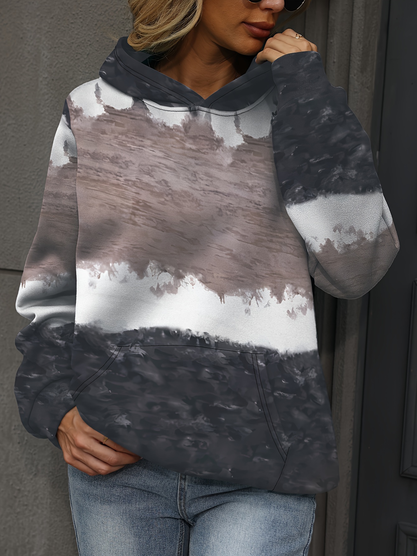 Colorblock Hoodie in Grey Mix