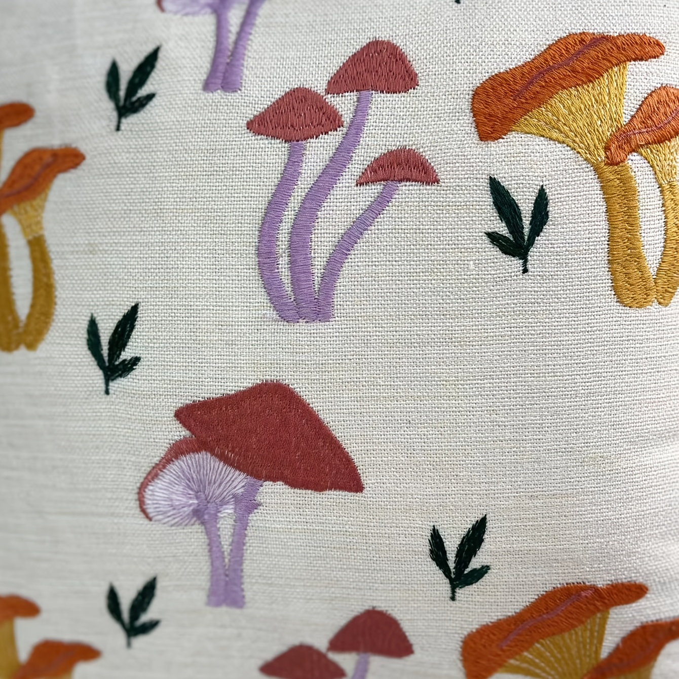 JOYFULSMOLTHINGS 1pc Mushroom & Slogan Graphic Cushion Cover