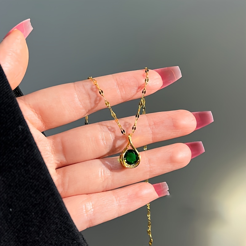 Elégant Collier Double Couche En Zircon Avec Un Motif Pendentif Carré