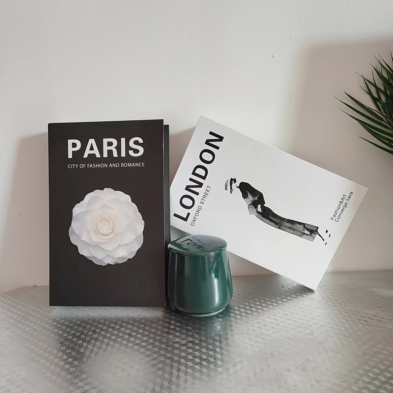 3 libri decorativi alla moda, con copertina rigida, set di libri  decorativi, design alla moda, libri da esposizione per tavolini/scaffali  (Parigi/New York/Londra) : : Casa e cucina