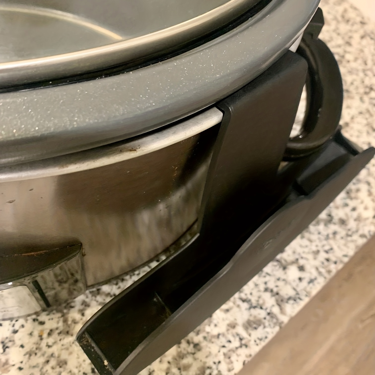  Slow Cooker Lid Holder for Cooking, Hand Free Pot Lid