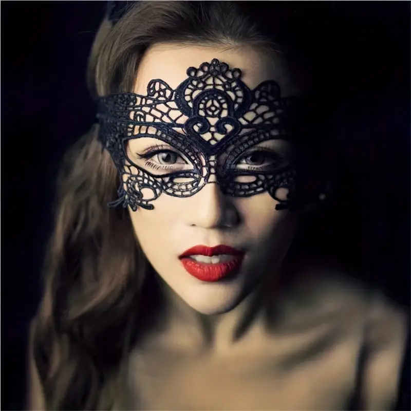 Party Queen Lace Mask Unshaped Makeup