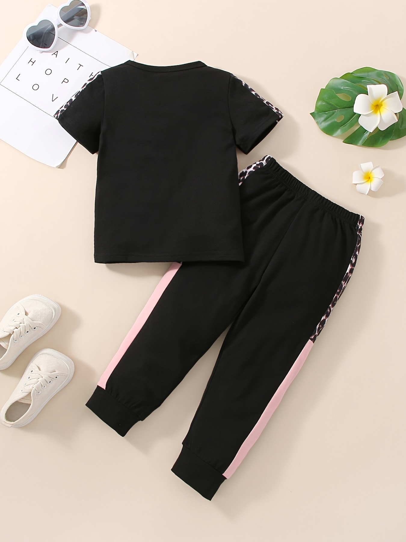 SheIn Women's 2pcs Basic Long Sleeve Sport Tee and Legging Pants Tracksuit  Sport Set, Black, Small : : Clothing, Shoes & Accessories
