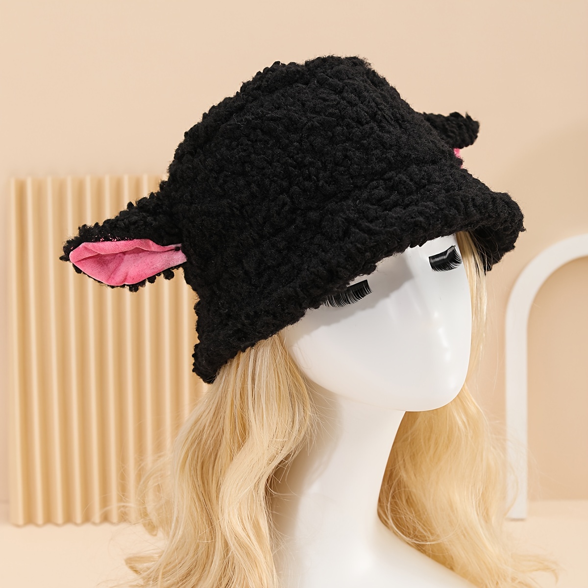 Lady Girls Warm Bomber Caps Plush Baseball Cap Snapback Cap Lamb Wool Hats  Bucket Hat BLACK