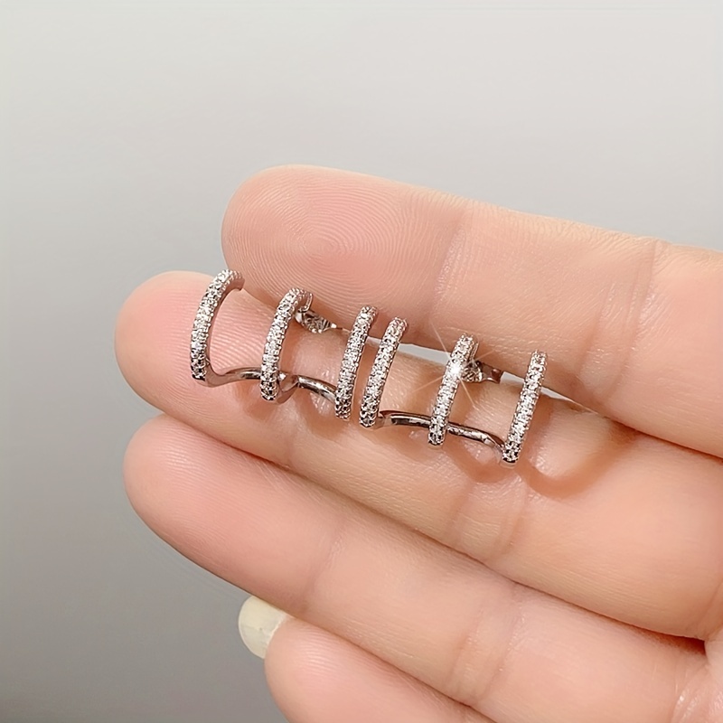 Zirconia 3 Claw Stud Earrings for Women