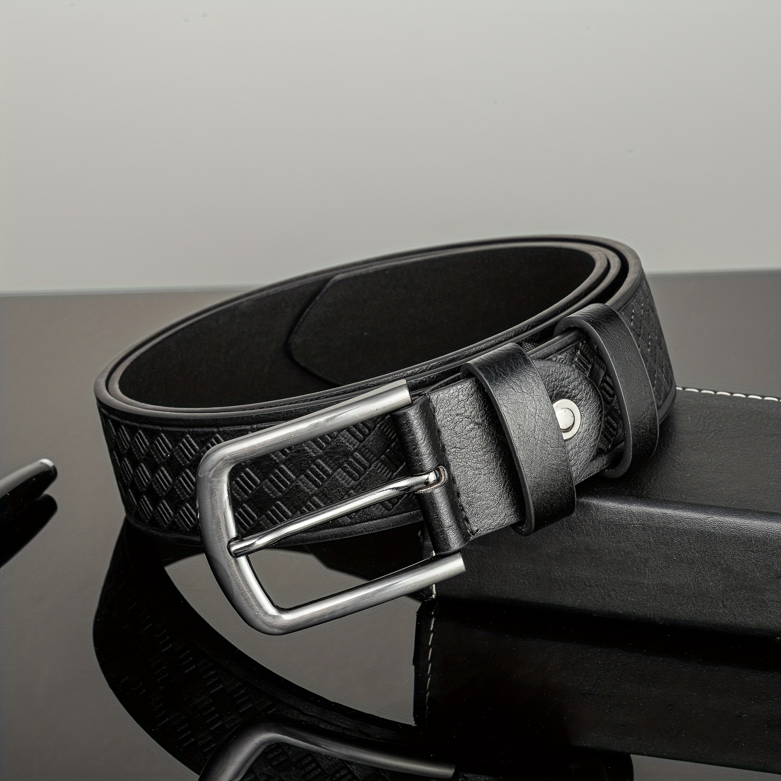 Geometric Embossed Square Buckle Belt Men's Casual Sports Belt