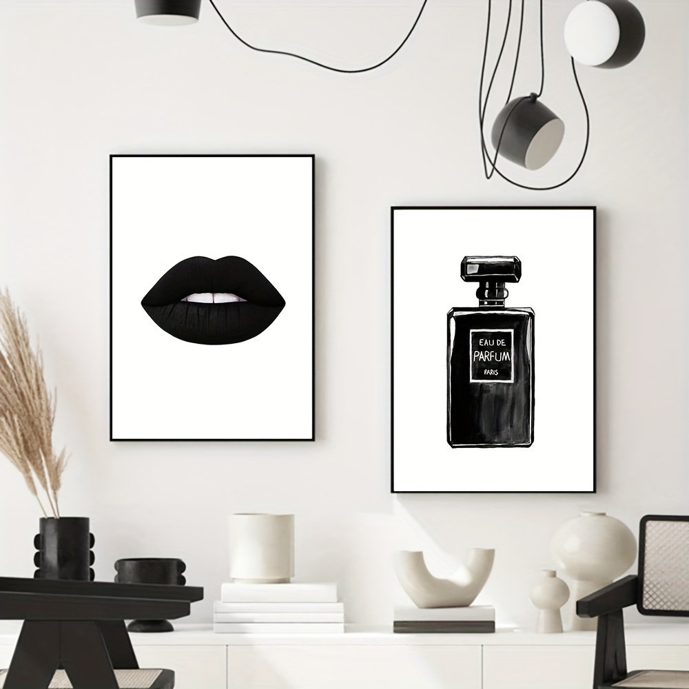 Black Perfume, Poster