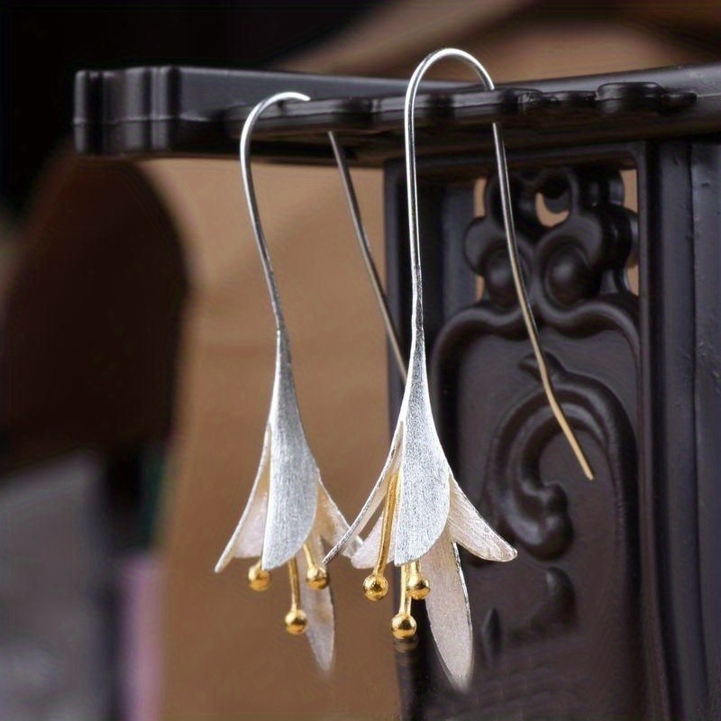 

Female Fashion Vintage Blooming Flowers Plated Gold 2 Tone 925 Silver Plated Dangle Hanging Engagement Jewelry Earrings