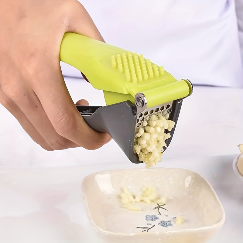

1pc Stainless Steel Garlic Press: The Ultimate Kitchen Multi-functional Tool For Mashing And Squeezing Garlic!