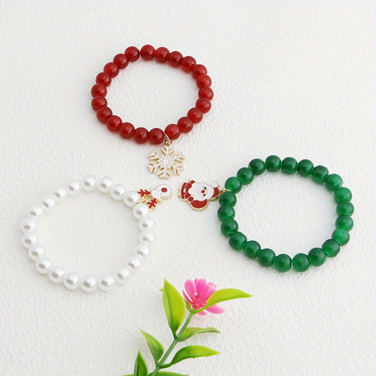 3pcs Christmas Theme White Red Green Beads Bracelet with Elk, Snowman, Bell, Santa Claus, Christmas Tree, Snowflake Pendant,Temu