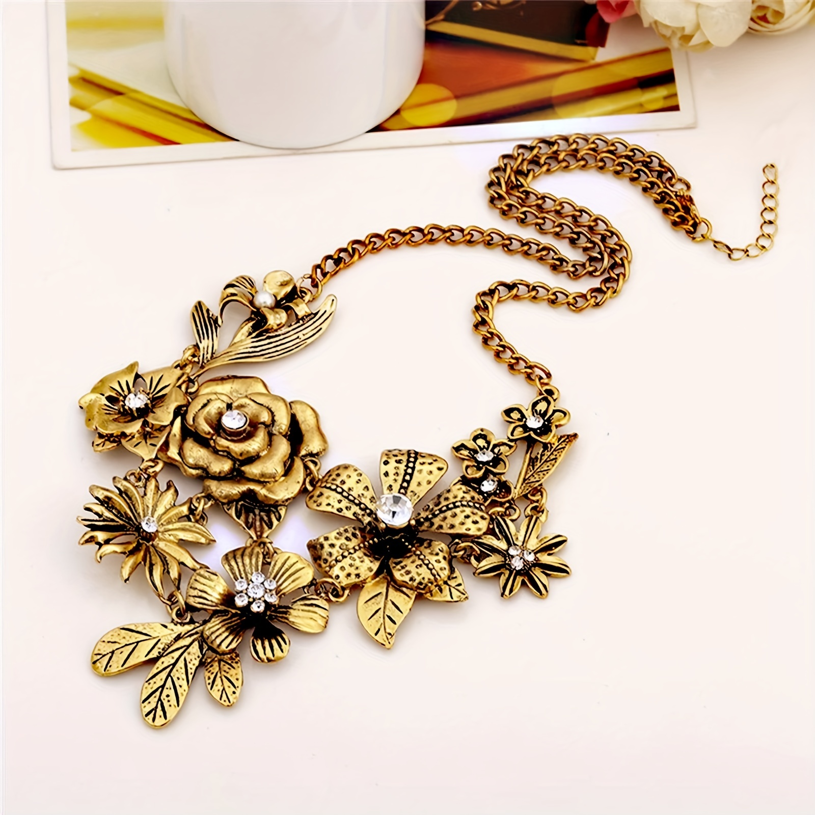 Vintage flower clearance necklace