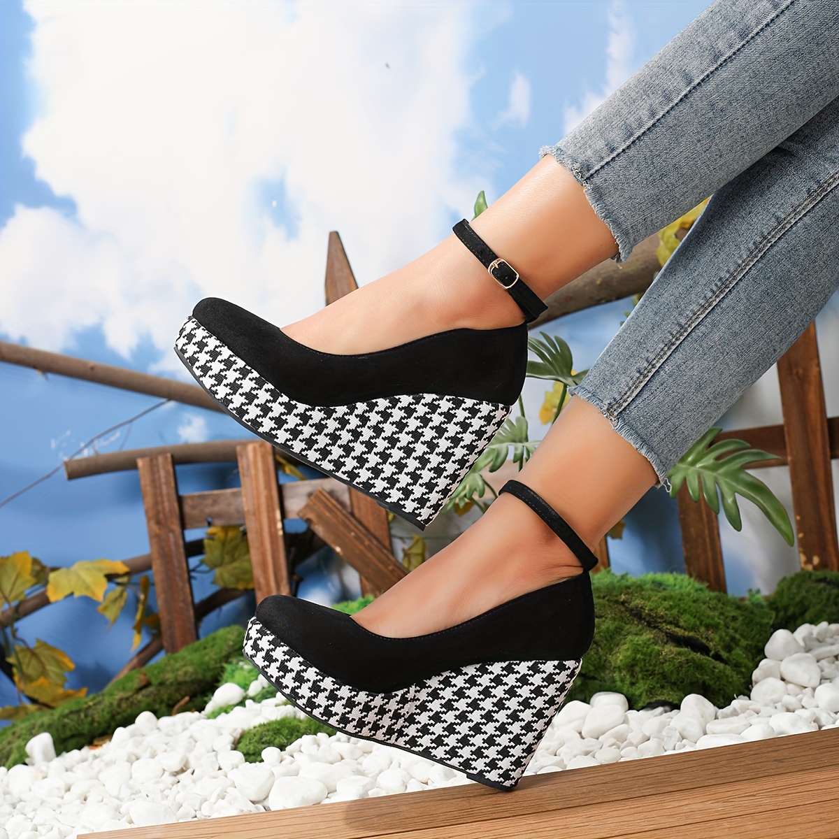 Black and 2024 white wedges heels