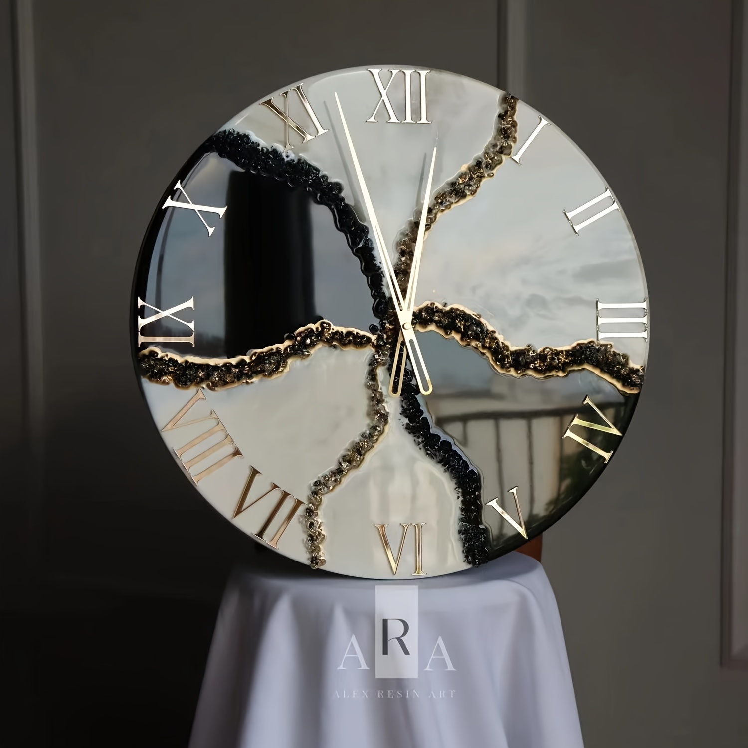 Round Epoxy Silicone Wall Clock Roman Arabic Numeral Clock Mold Crystal Gel  Dripping Living Room Hanging Ornaments Handmade Resin Silicone Mold Type 1