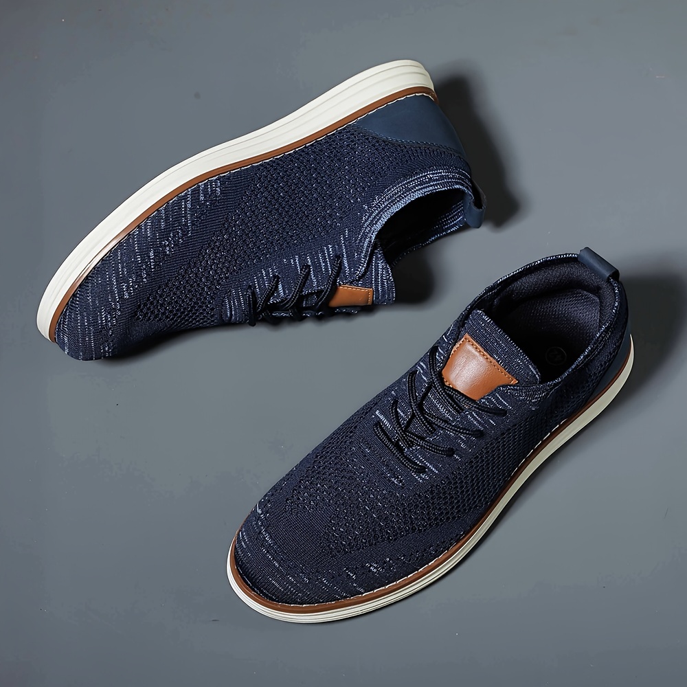 Men's Lightweight Sneakers - Athletic Shoes - Breathable Lace-ups