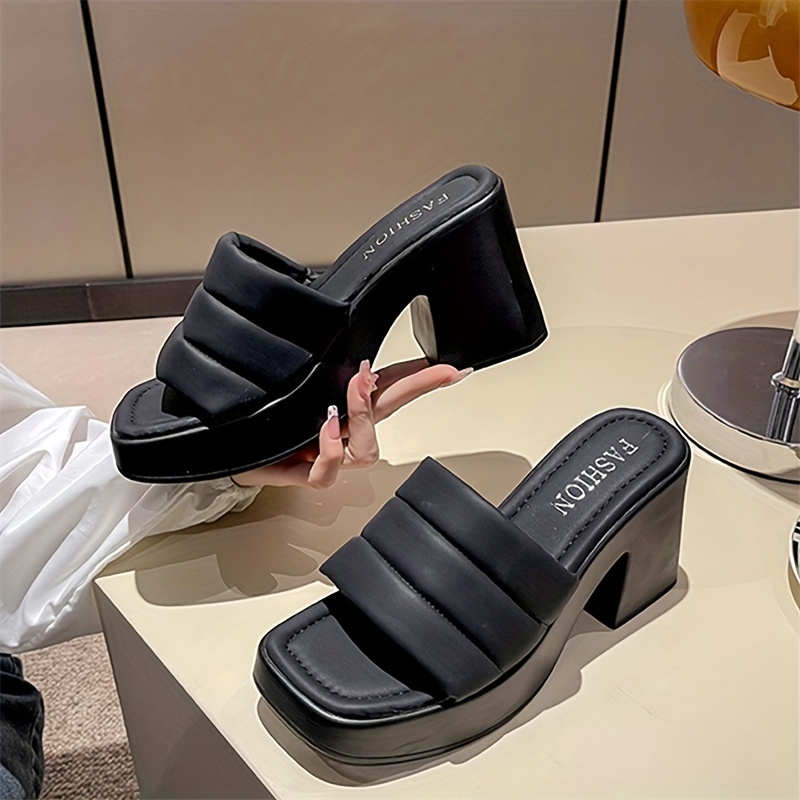 Platform slide outlet heels