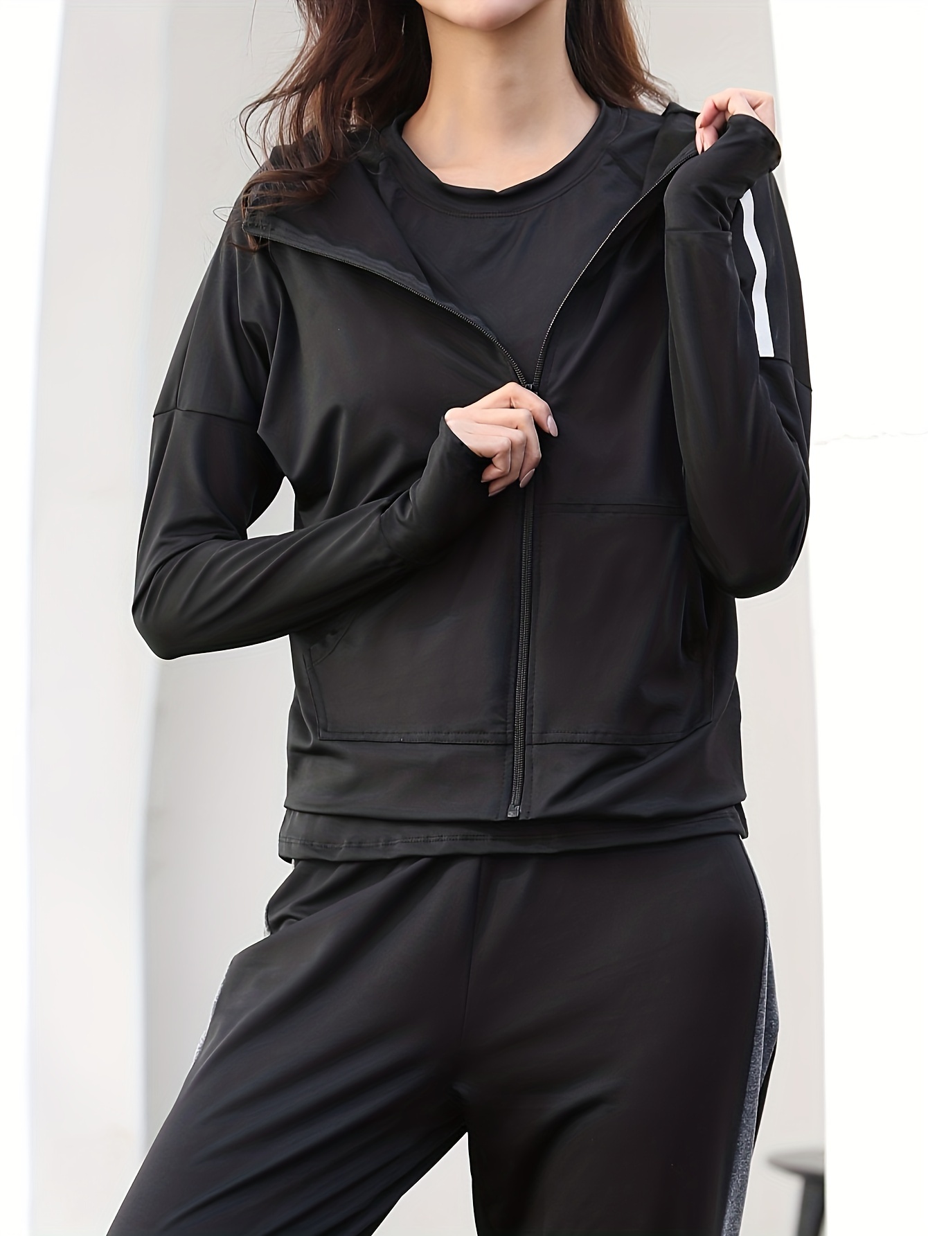 Nike Womens Full Zip Up Activewear Jacket Long Sleeves Logo Black Size Small