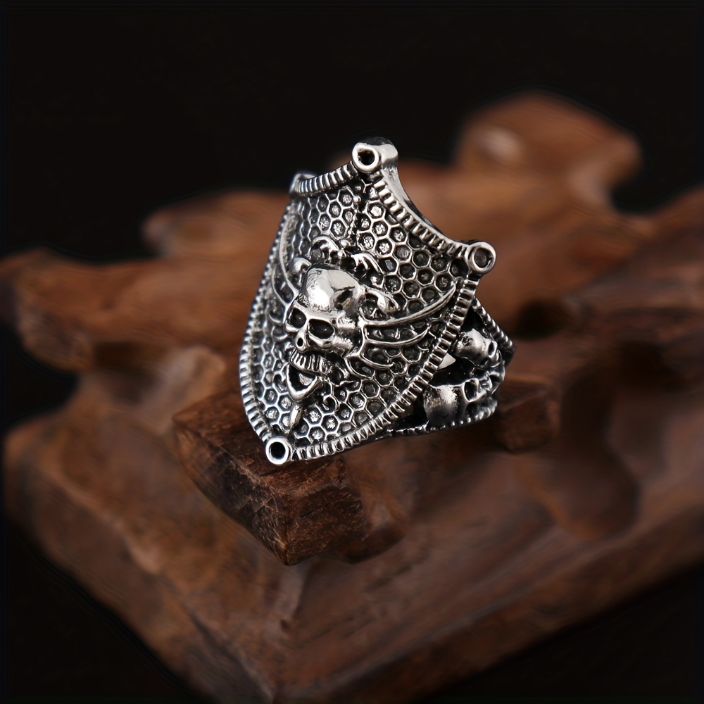 Skull on sale shield ring