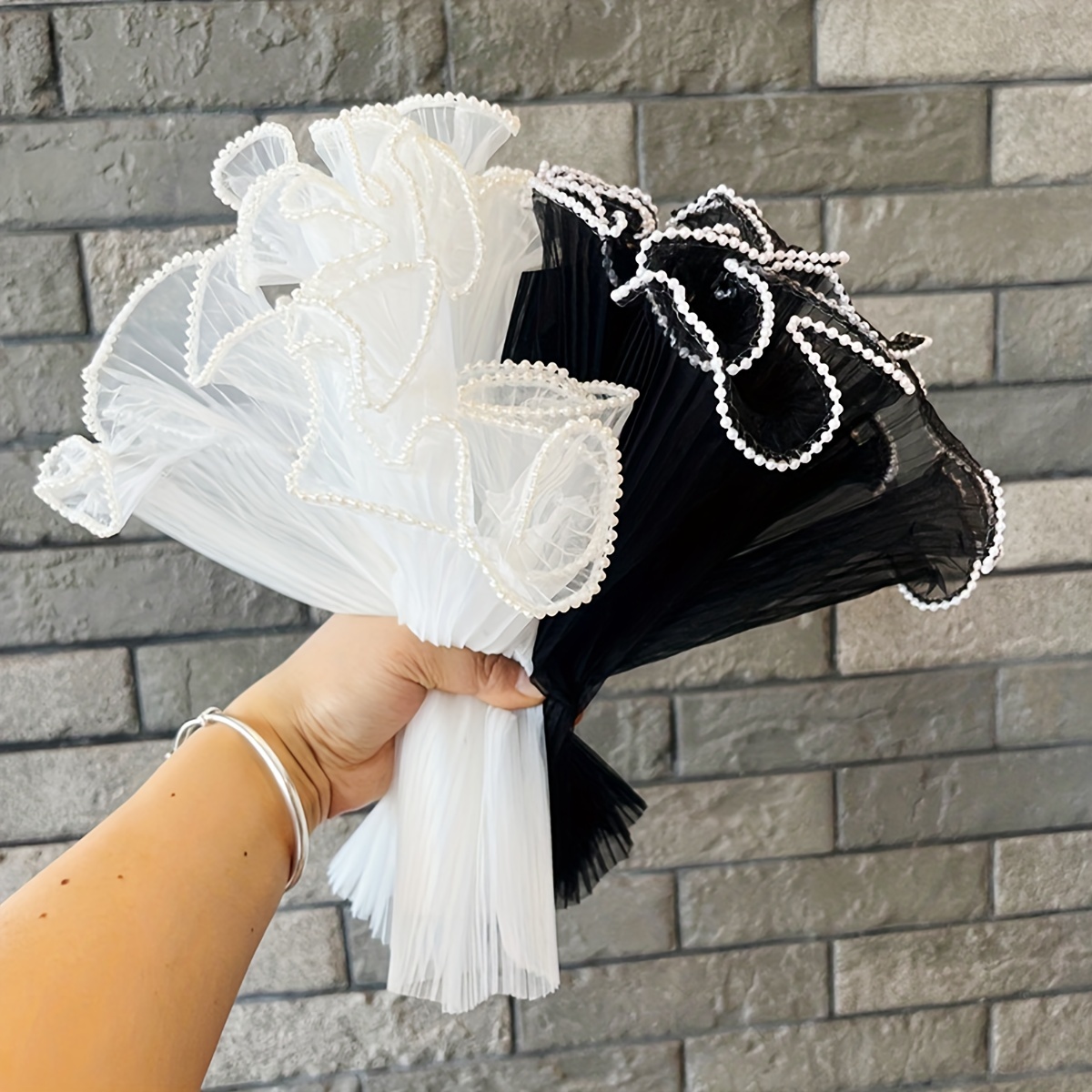 1pc, Pleated Wave Yarn Pearl Wavy Flower Bouquet Packaging Yarn Flower Bag  Flower Mesh Black Yarn