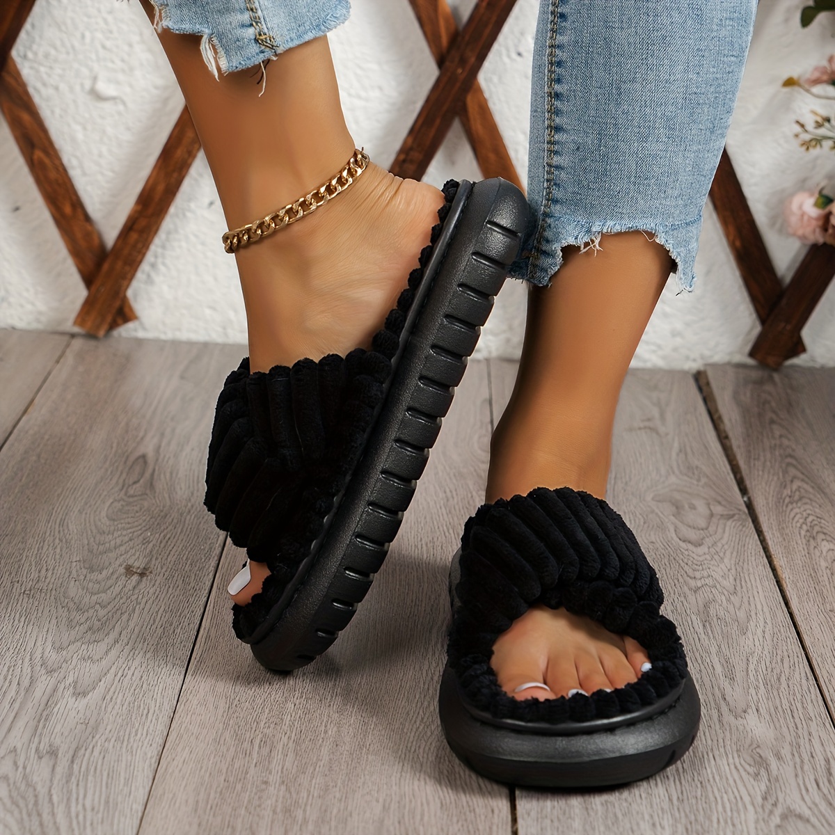 9 Super Comfy Slippers For Women