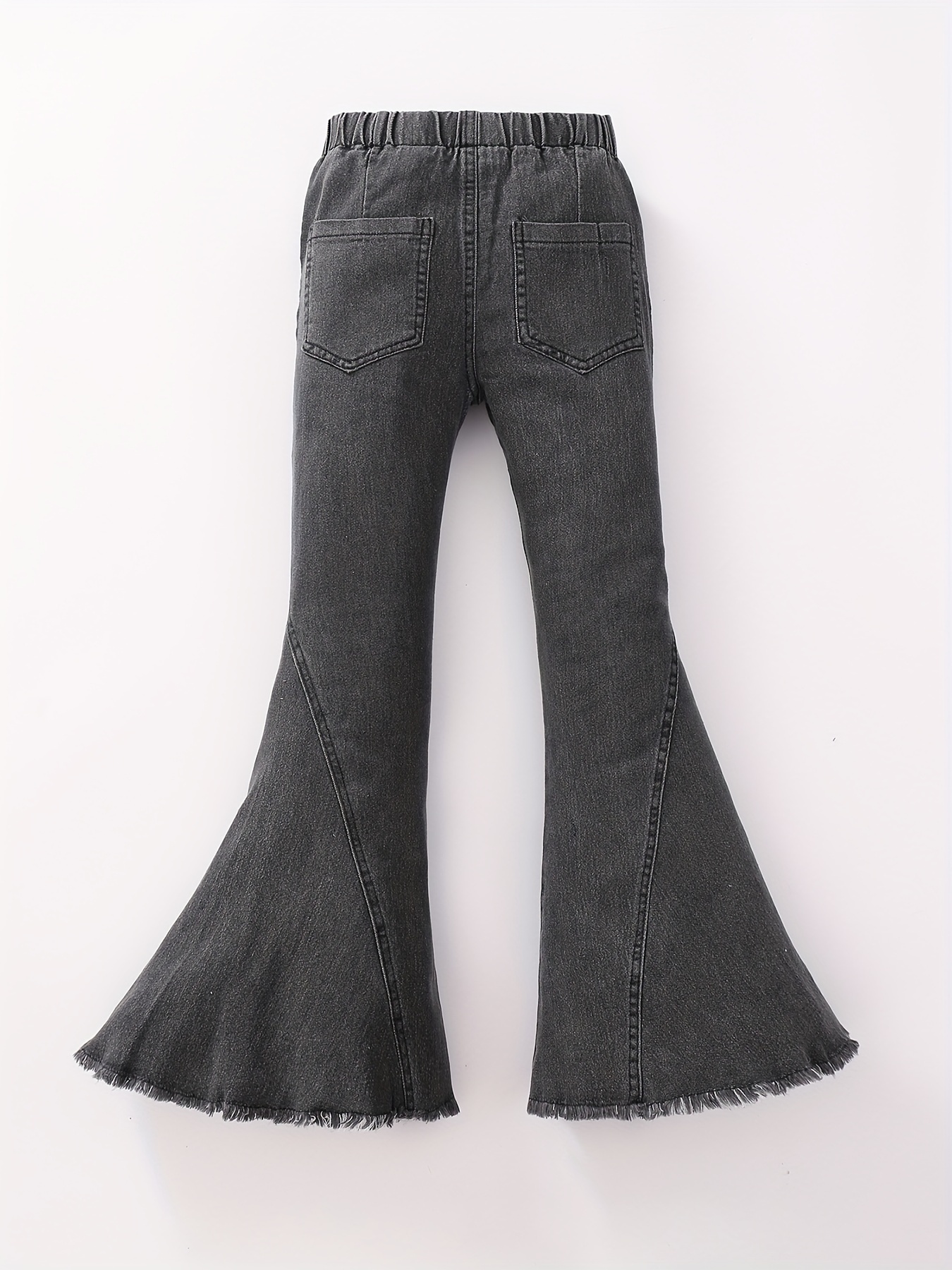 Bell Bottoms are classic.  Denim fashion, Chic outfits, Casual