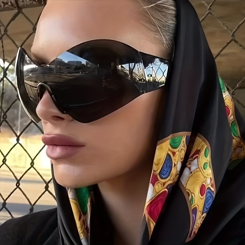 Y2K Avvolgere intorno agli occhiali da sole alla moda per - Temu Italy