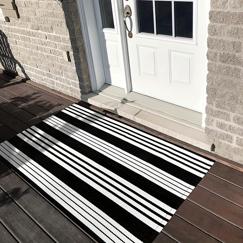 Black & White Striped Doormat – blackandwheatco
