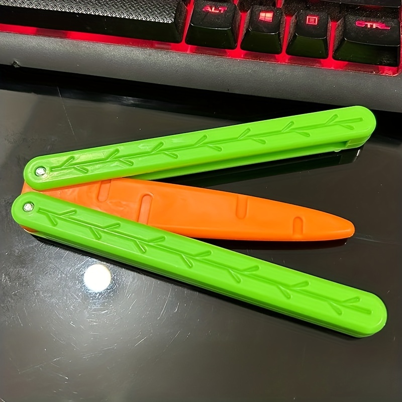 GBSELL Decompression Toy Butterfly Knife,Radish Knife Toy, Let You Feel The  Charm Of The Butterfly Knife, Use The Butterfly Knife To Play Handsome