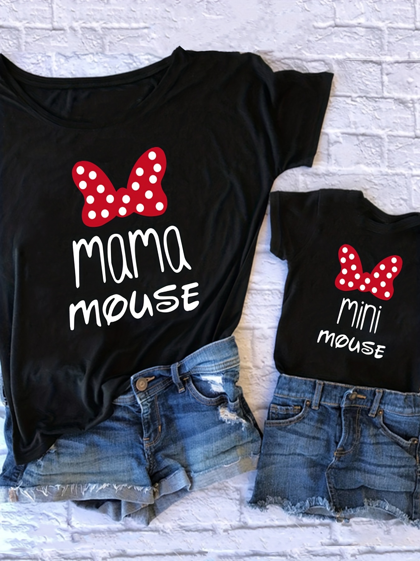 Mom fashion  90s mom outfit, Mommy outfits, Mothers fashion