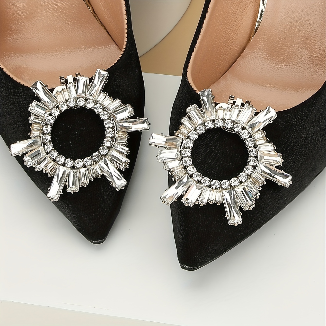 2pcs Charm Buckle Rhinestone Shoe Clip Shiny Decorative Clips Shoe Decor Lady Rhinestone Shoe Clips