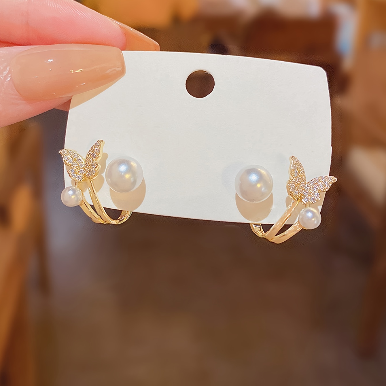 

Delicate Butterfly With Imitation Pearl Design Stud Earrings Alloy Jewelry Embellished With Rhinestones Vintage Simple Style Female Gift