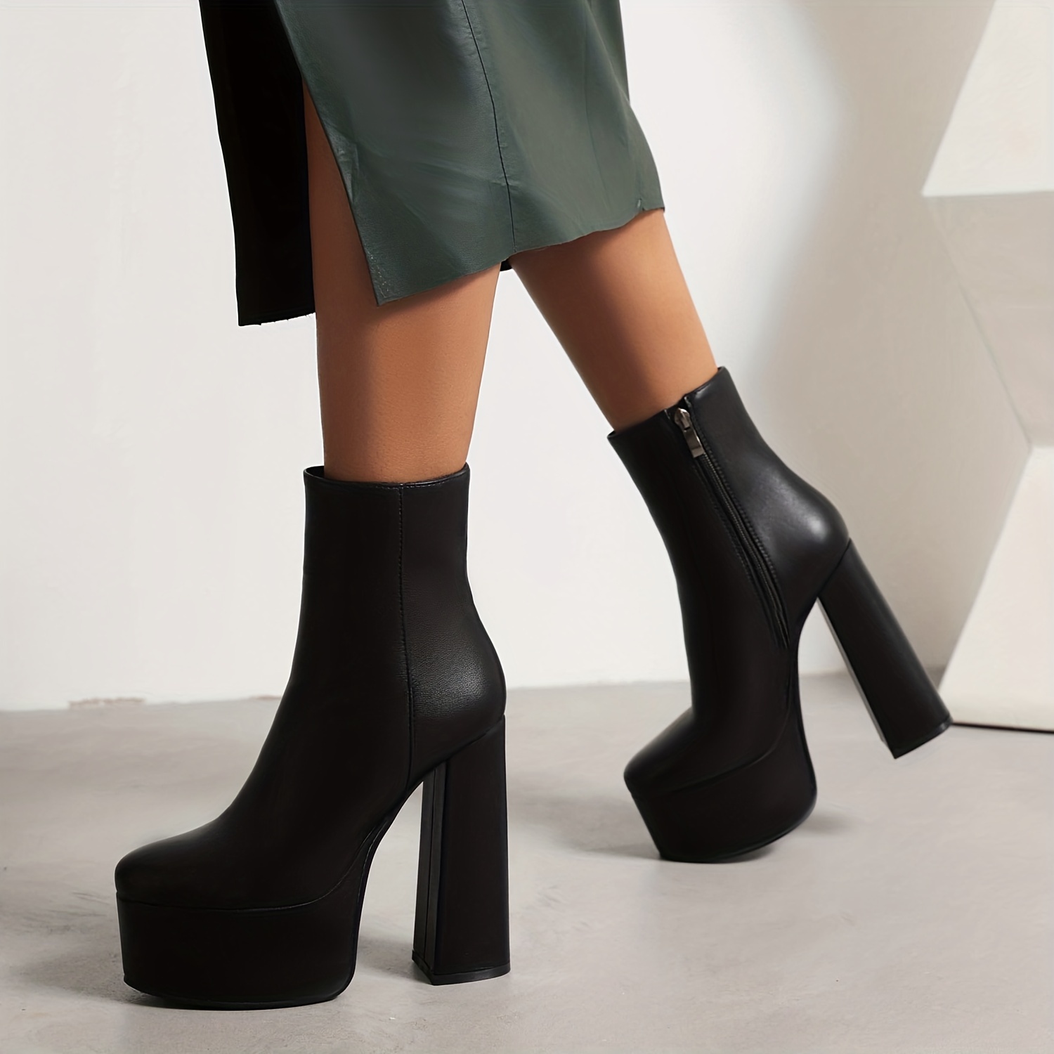 CuteFlats Women's Chunky Heel Ankle Boots - Round Toe Studded Patchwork Fashion Booties