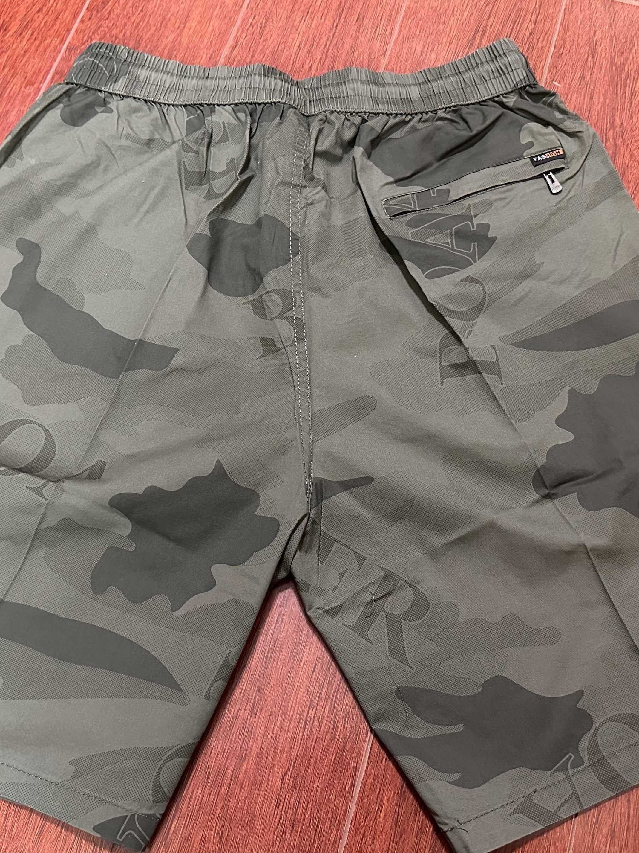 Short de online camuflaje