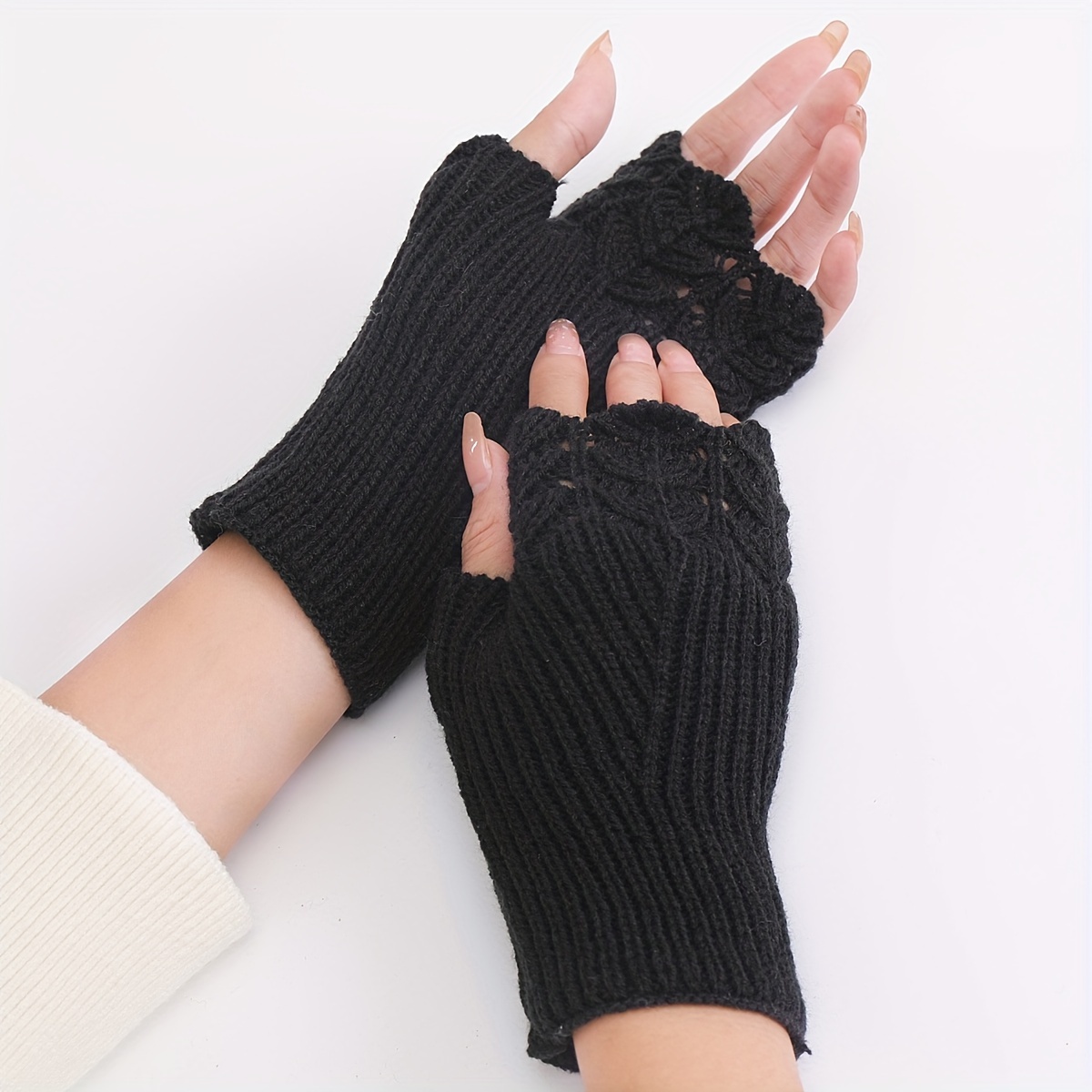 New Warm Gloves for Winter, Women's Fingerless Gloves with 8-shaped Twisted Short Gloves Sleeves, Short Wristbands with Knots for Autumn and Winter