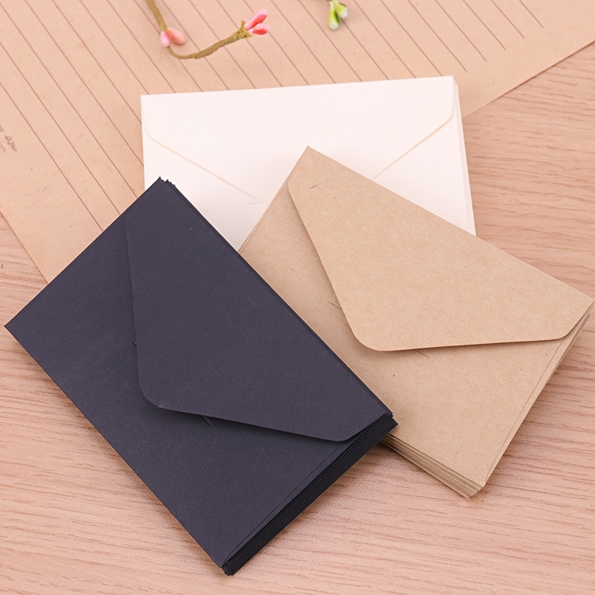 Mocraft 50 mini-enveloppes avec cartes Vintage mini-enveloppes en papier  kraft cartes vierges petites enveloppes avec fermeture en forme de cœur  pour cartes cadeaux DIY cartes de remerciement : : Fournitures de  bureau
