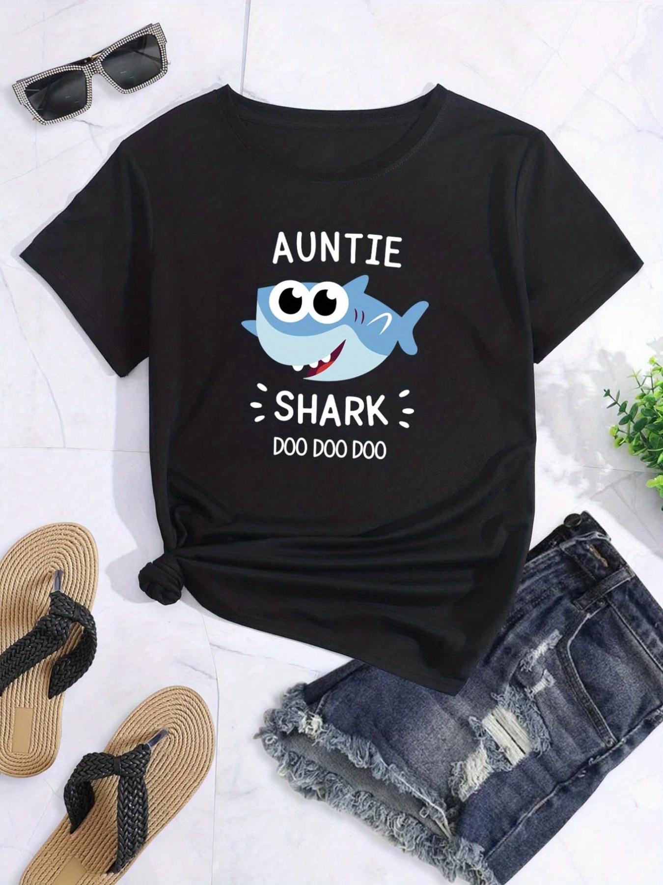 Shein Curve Women’s 2XL Auntie Graphic Print T-Shirt