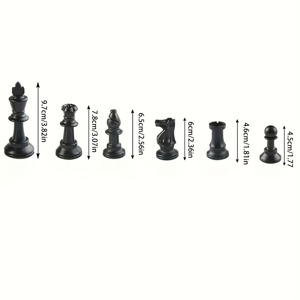 Drei Schwarz Weiße Schachfiguren Prägnant, Internationales Schach