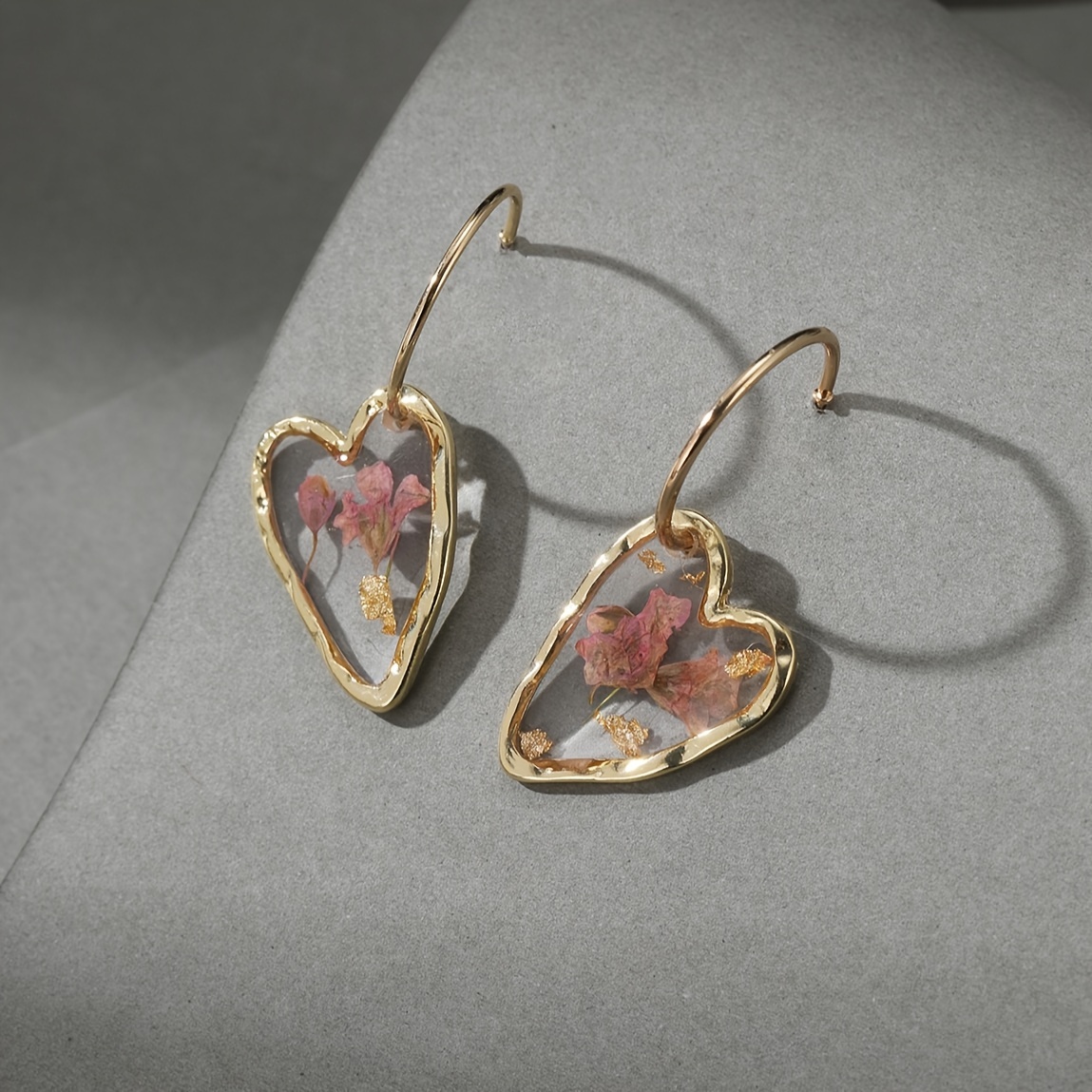 Image of 1 Pair Pastoral Sweet Resin Hoop Earrings Women's Holiday Birthday Date Prom Banquet Wedding Party Vacation Shopping Additions