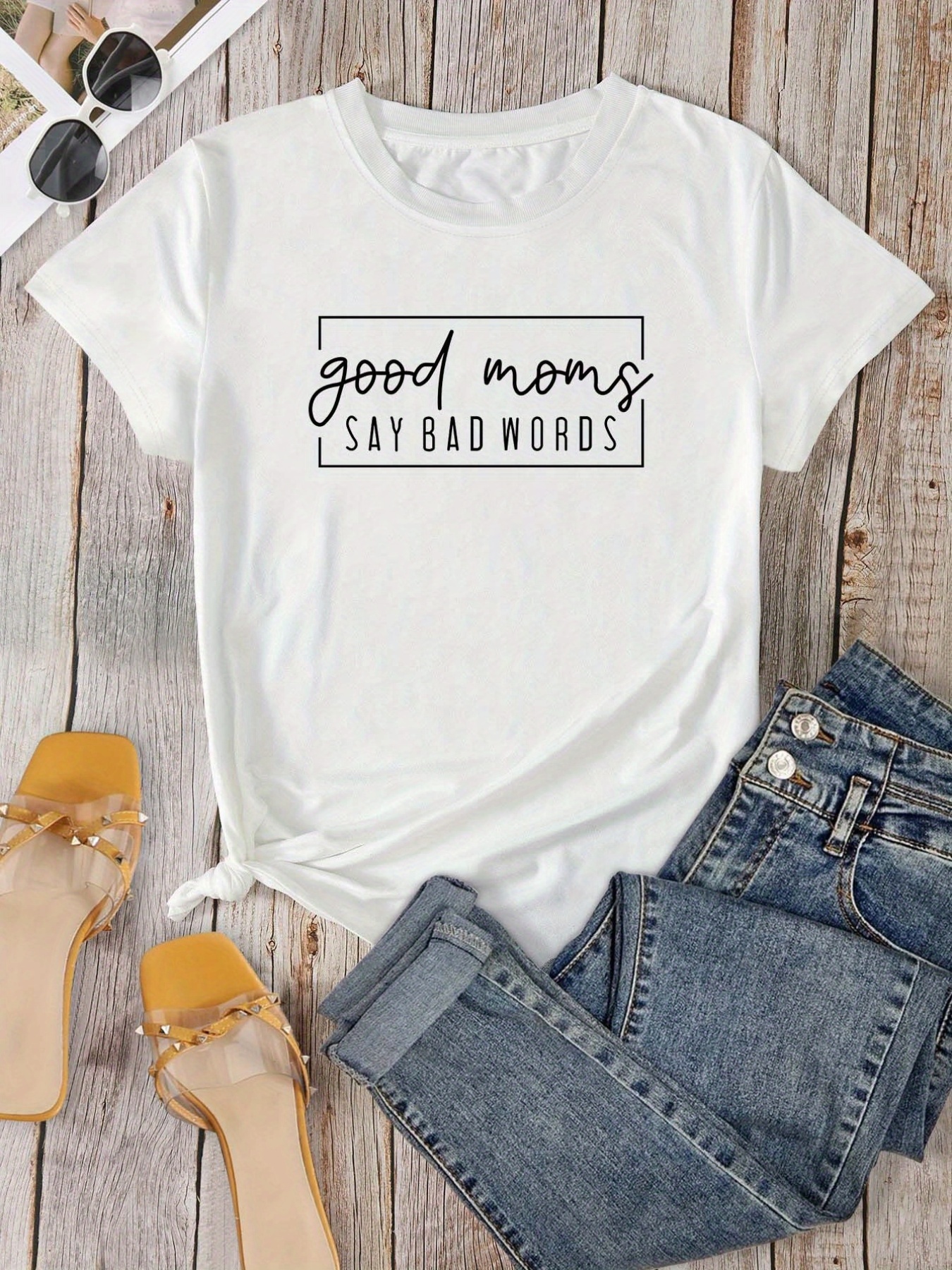 Moms Fishing Shirt FRONT PRINT/ Unisex Short Sleeve Tee Outdoor