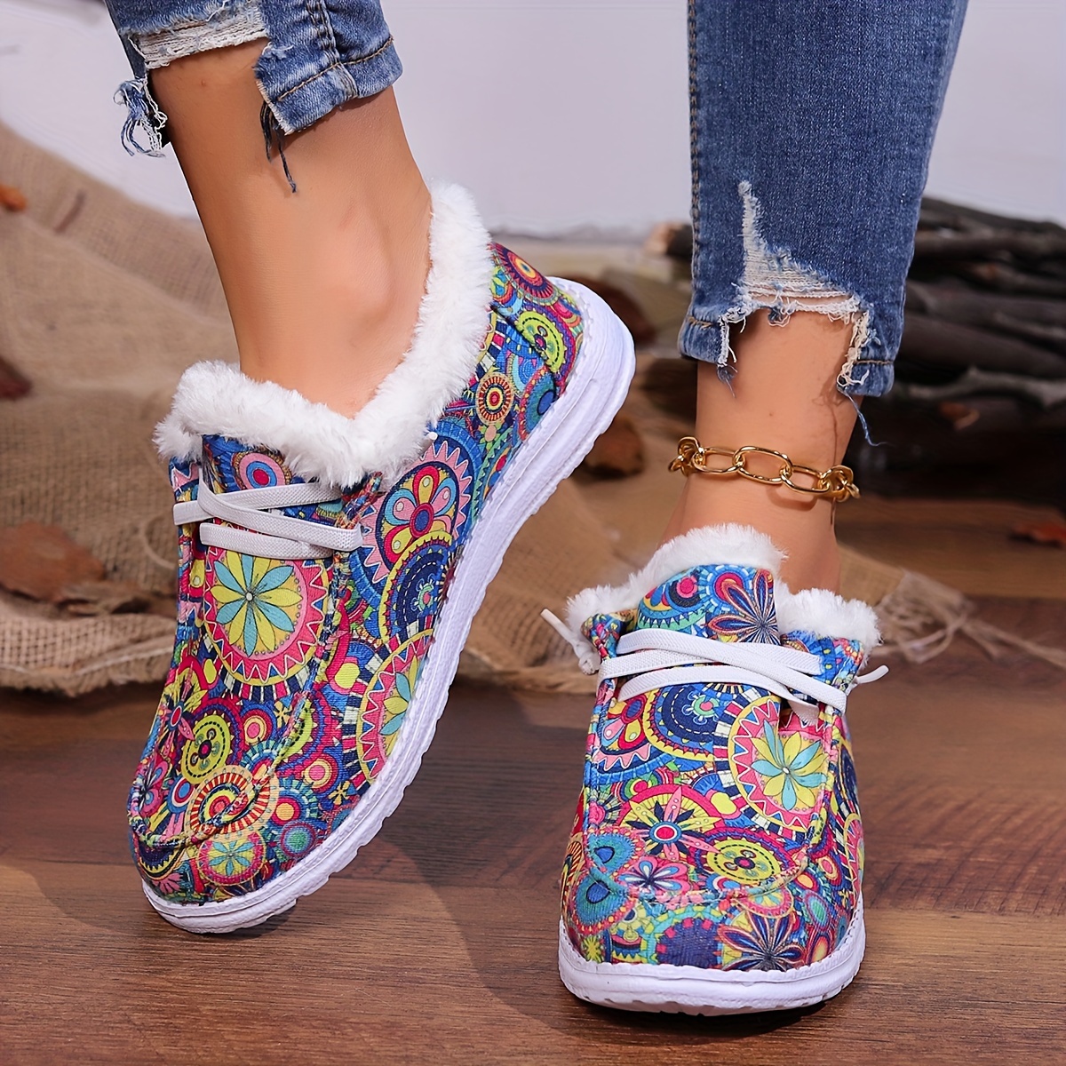 Women's Fashion Snow Boots The Upper Is Decorated With - Temu
