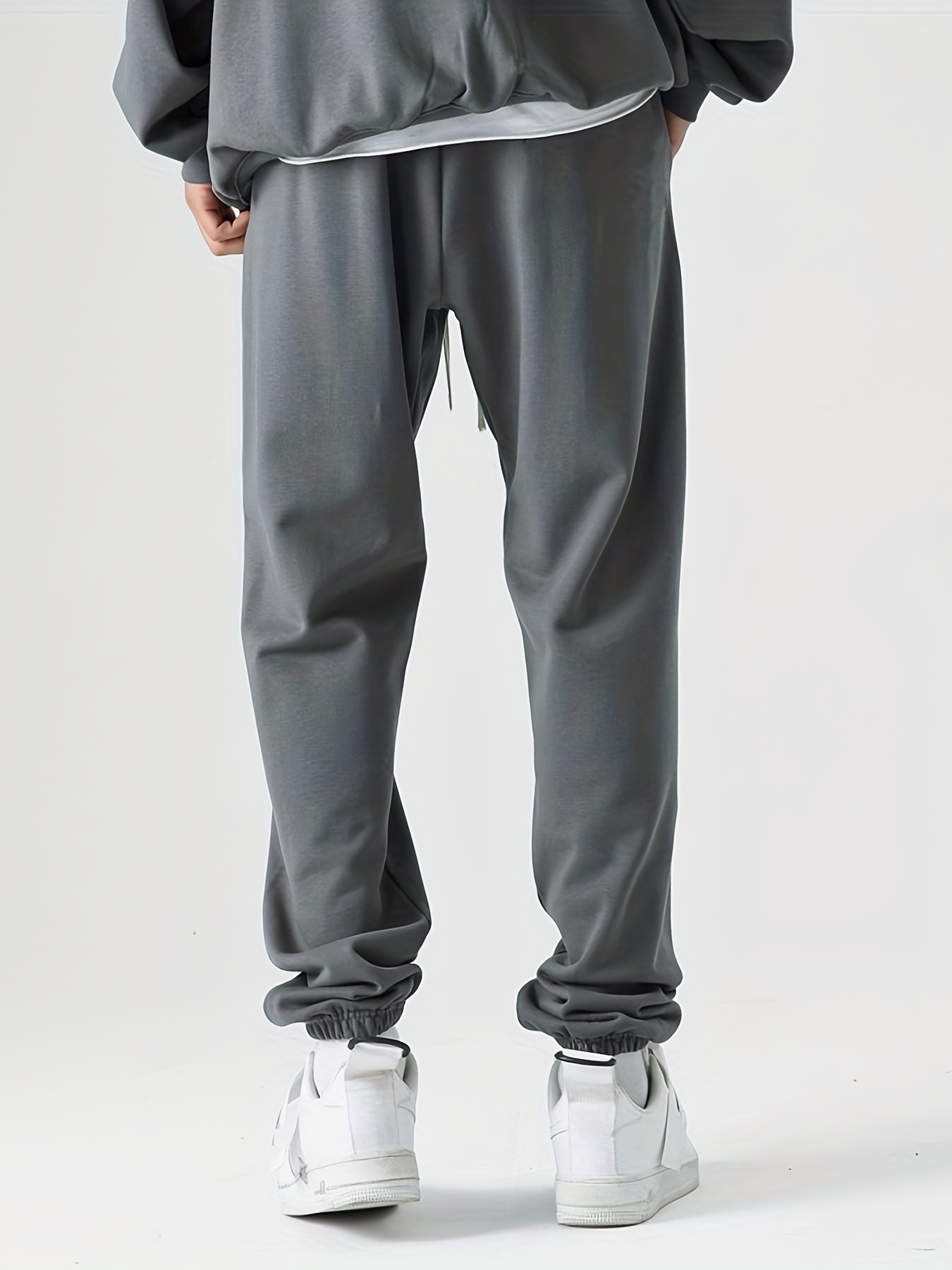 Premium Sweatpants for Every Occasion, 8 oz./yd² (US), 50/50  Cotton/Polyester, Unmatched Comfort Meets Versatility Trendy Sweatpants, Stay Cozy in Luxurious feel with RADYAN's Stylish & Breathable Sweatpants, RADYAN®