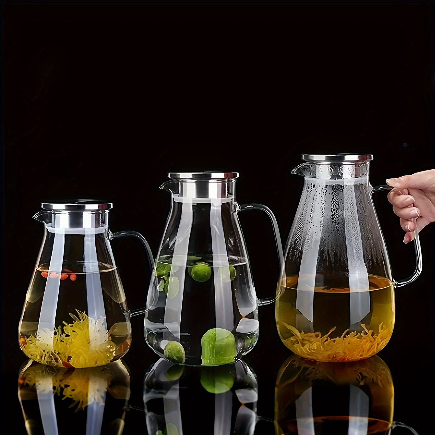 Water carafe with stainless steel spout 1.1l